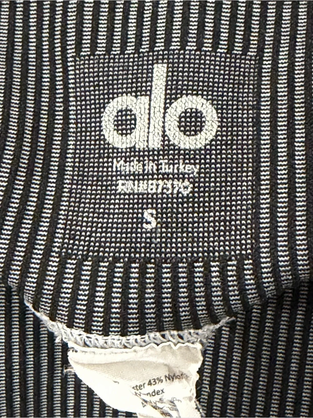 ALO Yoga Girls Grey and Black Patterned Performance Leggings